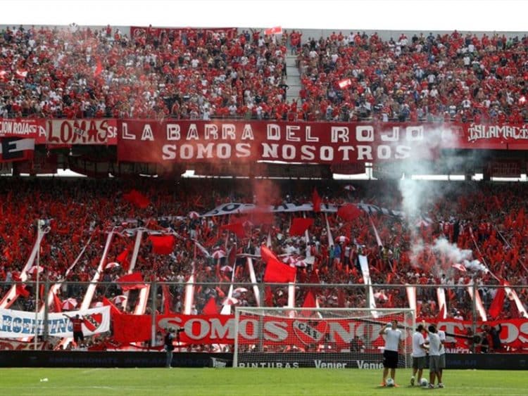 Imagem da torcida do Independiente