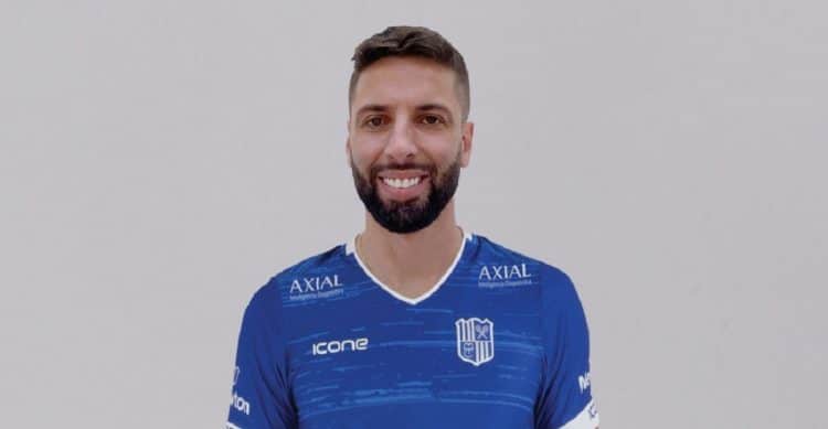 Imagem de Gustavão na sua apresentação do Minas