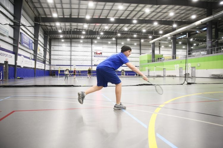 O tamanho da quadra está previsto nas regras do Badminton