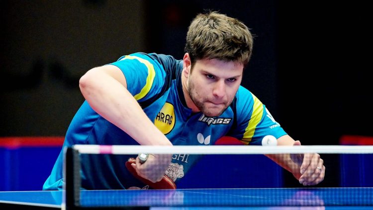 Dimitrij Ovtcharov compete para ser o melhor jogaodor de tênis de mesa do mundo