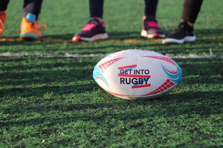 As bolas de rugby são os mais famosos equipamentos de rugby