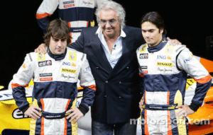 Reprodução/MotorSport. Fernando Alonso, Flávio Briatore e Nelsinho Piquet