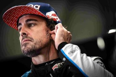 Fernando Alonso comemora 5º lugar no grid do GP do Catar