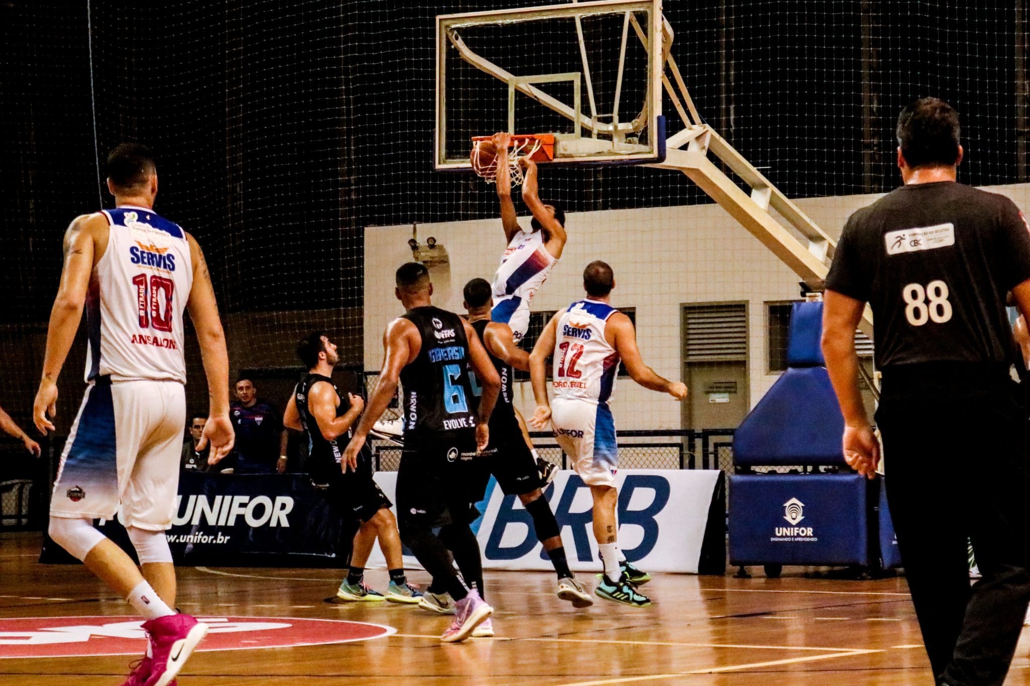 Fortaleza x Brasília como aconteceu Resultados, destaques e reação 15/04 Esportelândia