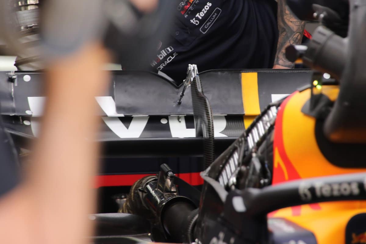 Asa traseira da Red Bull