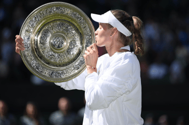 Final Wimbledon 2022: Elena Rybakina conquista o primeiro título