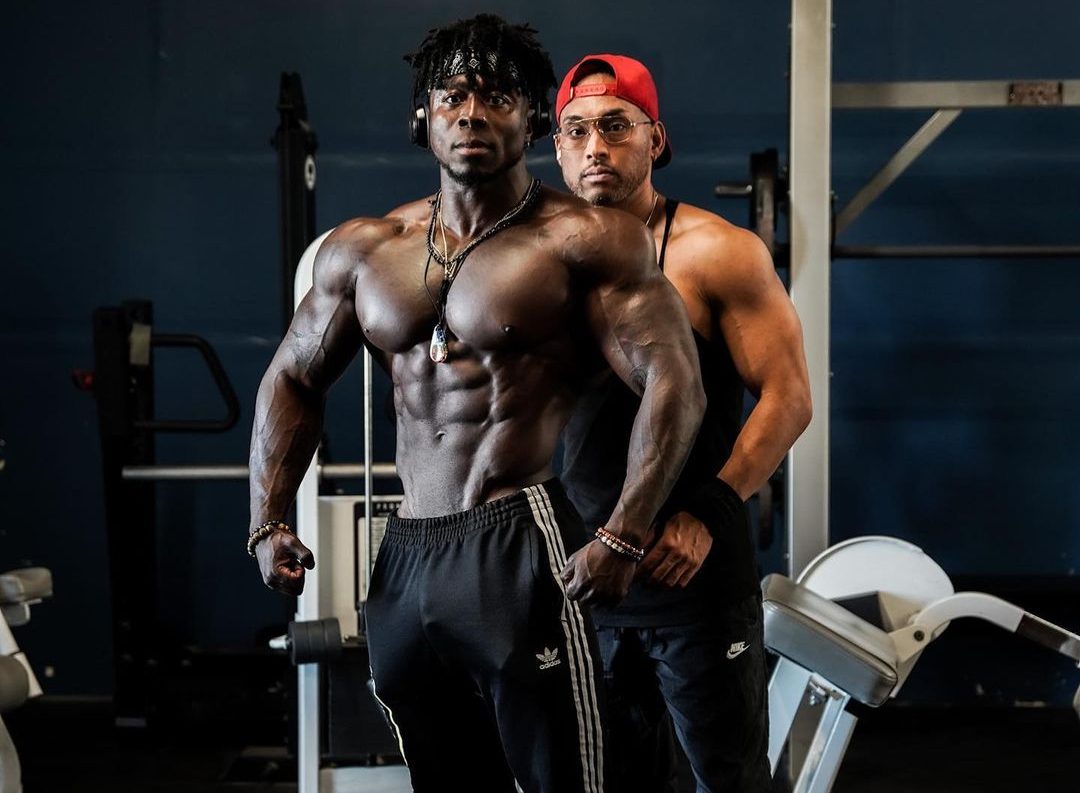 Men's Physique Legion Sport Fest Pro 2022 Kyron Holden conquista mais
