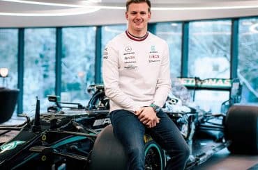 Mick Schumacher será piloto reserva da Mercedes em 2023