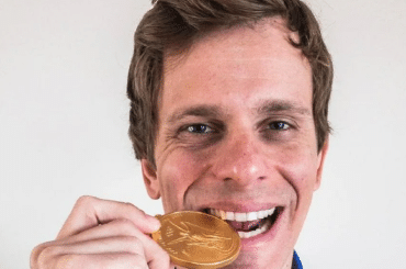 César Cielo é o 3º brasileiro no Hall da Fama Internacional