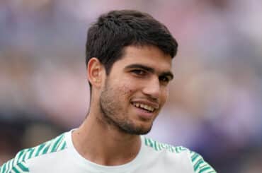 “É o que tem mais oportunidades”, Alcaraz crava favorito para vencer Djokovic em Wimbledon 2023