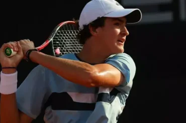 João Fonseca busca final de duplas juvenil de Wimbledon 2023