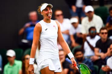 Nem a chuva para! Bia Haddad avança em Wimbledon