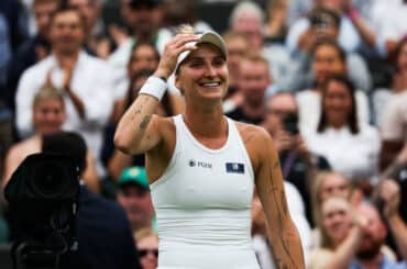 Vondrousova faz jogo fantástico e vai à final de Wimbledon
