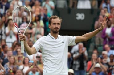 Daniil Medvedev mostra força mental e vira batalha em Wimbledon 2023