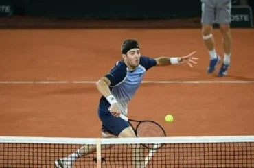 Marcelo Demoliner vai buscar 3º troféu no saibro contra Wawrinka