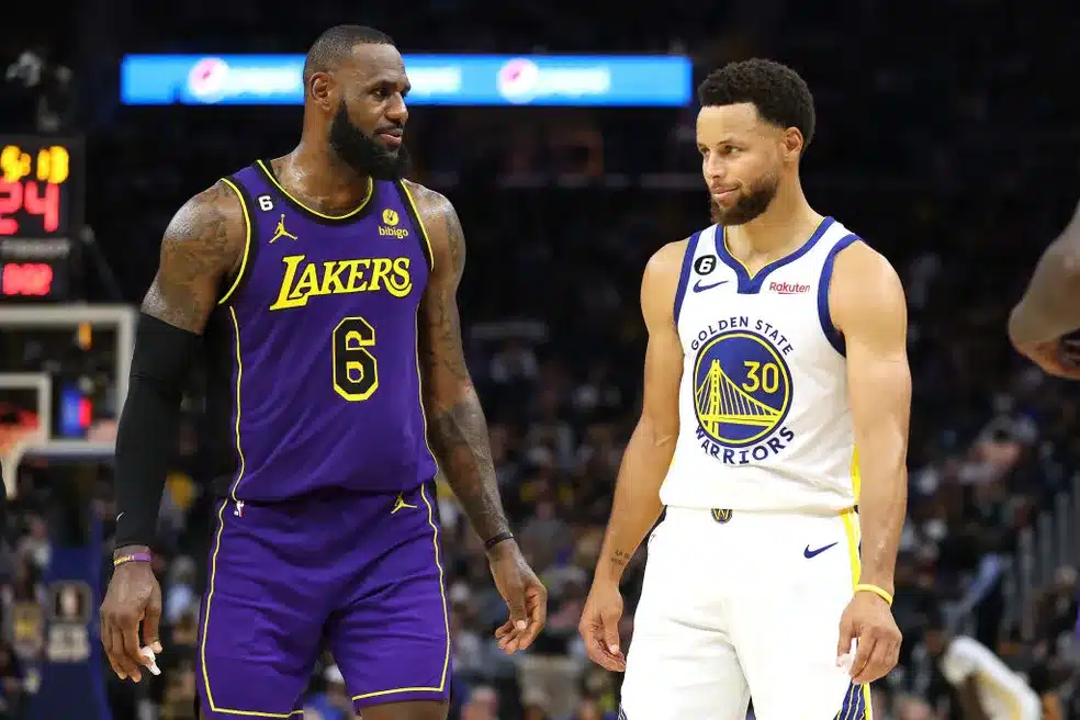 LeBron tem plano ousado para jogar com Curry