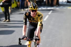 Ciclista belga sofre acidente de carro após infarto