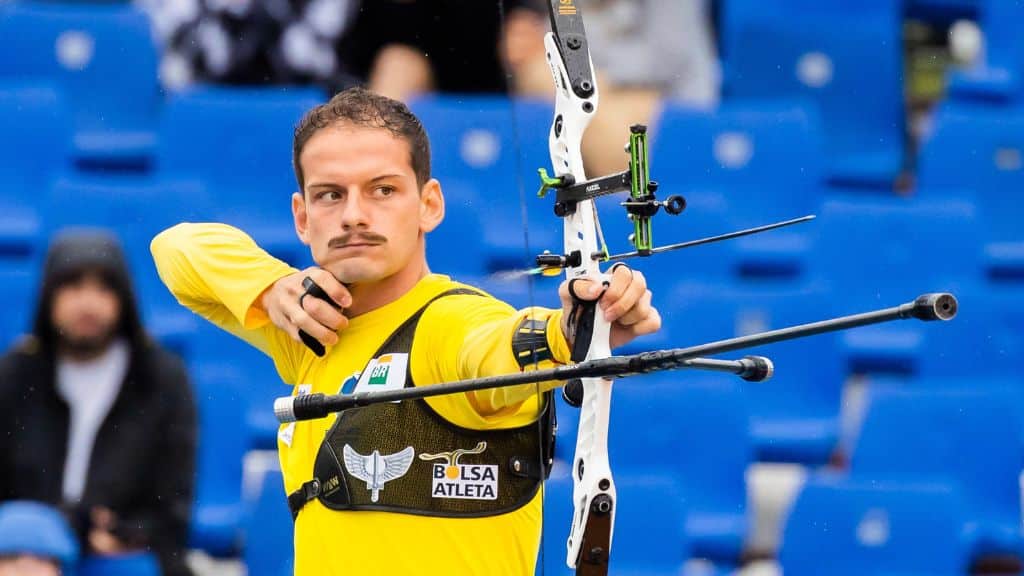 Hegemonia! Brasileiro é campeão e se isola no top1 mundial do tiro com arco