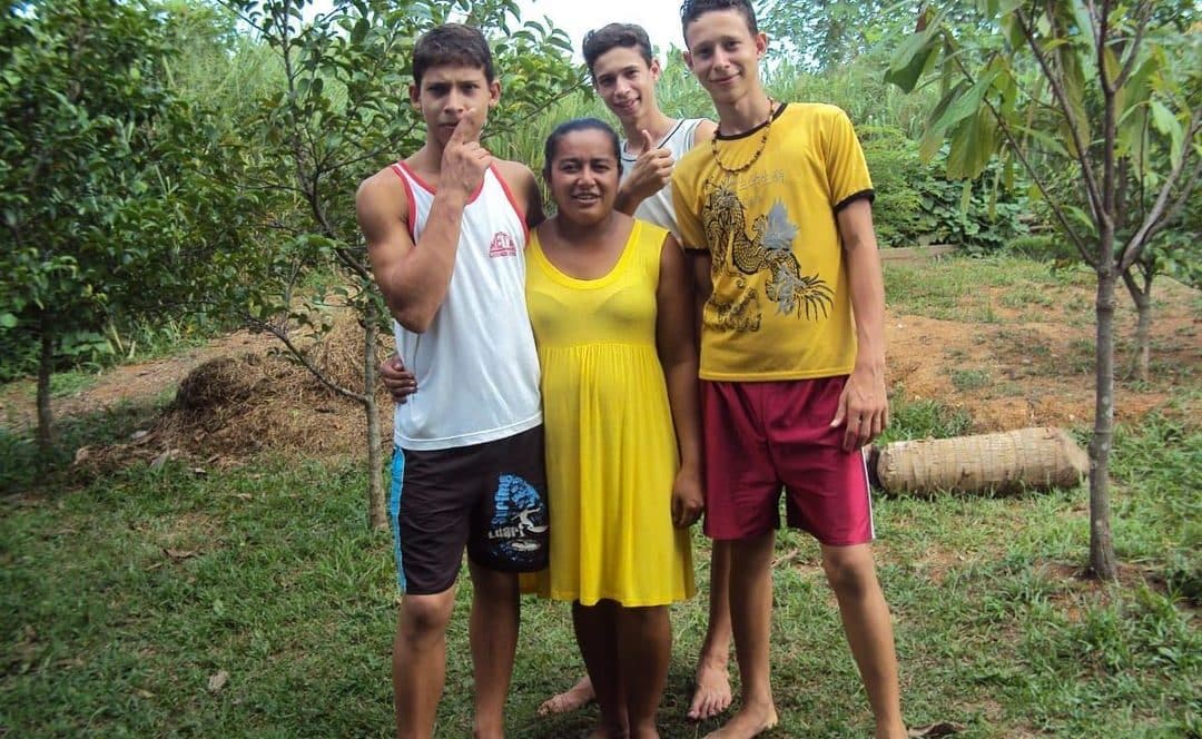 Ele comia salsicha e ovo e hoje é o melhor brasileiro do fisiculturismo