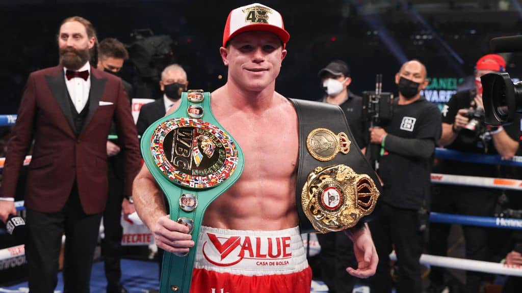 Campeão mundial de boxe recebe proposta surpreendente de youtuber