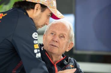 Helmut Marko SE IRRITA na Red Bull após pergunta sobre Pérez