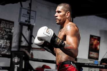 And new? Poatan arrebenta sparring no boxe antes do UFC 295