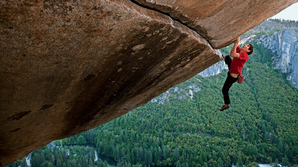 Alex Honnold é um dos principais nomes no mundo da escalada em rocha