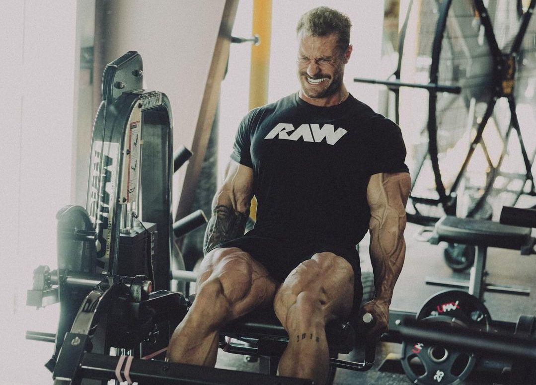 Cbum revela os 9 exercícios que o fizeram ser campeão do Mr. Olympia 2023