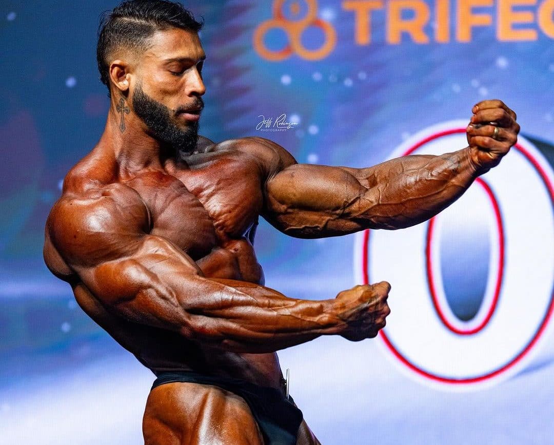 FEZ HISTÓRIA: Ramon Dino conquista Mr. Olympia 2023