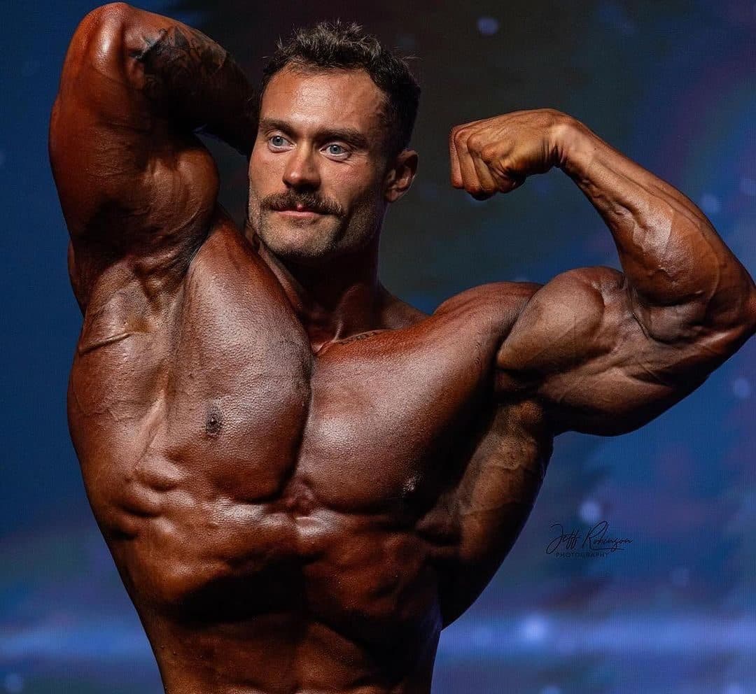 FEZ HISTÓRIA: Cbum conquista 5° título no Mr. Olympia 2023 - Esportelândia