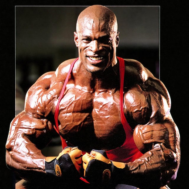 Ronnie Coleman revela o segredo de seu reinado no fisiculturismo e o mundo entra em choqueRonnie Coleman revela o segredo de seu reinado no fisiculturismo e o mundo entra em choque