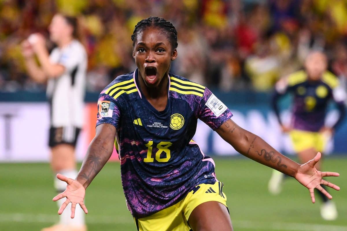 As 10 melhores jogadoras de futebol feminino do mundo da história e na atualidade [2024]