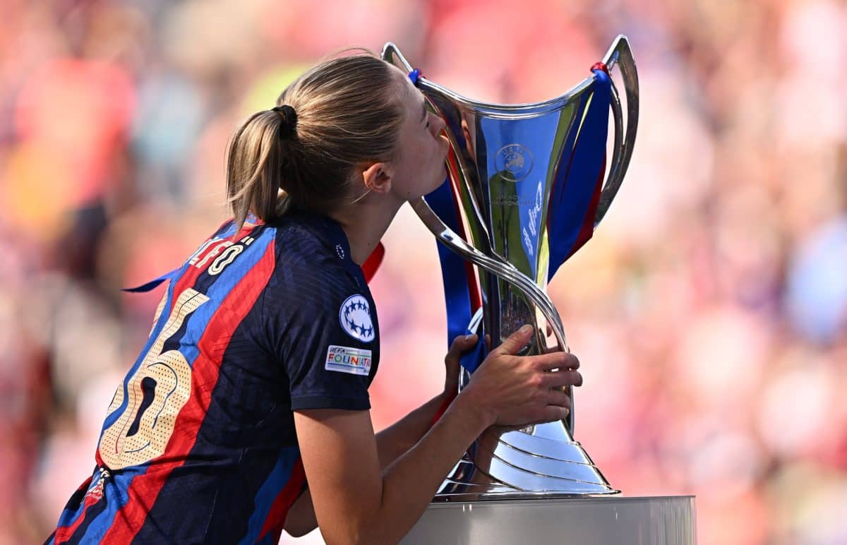 As 10 melhores jogadoras de futebol feminino do mundo da história e na atualidade [2024]